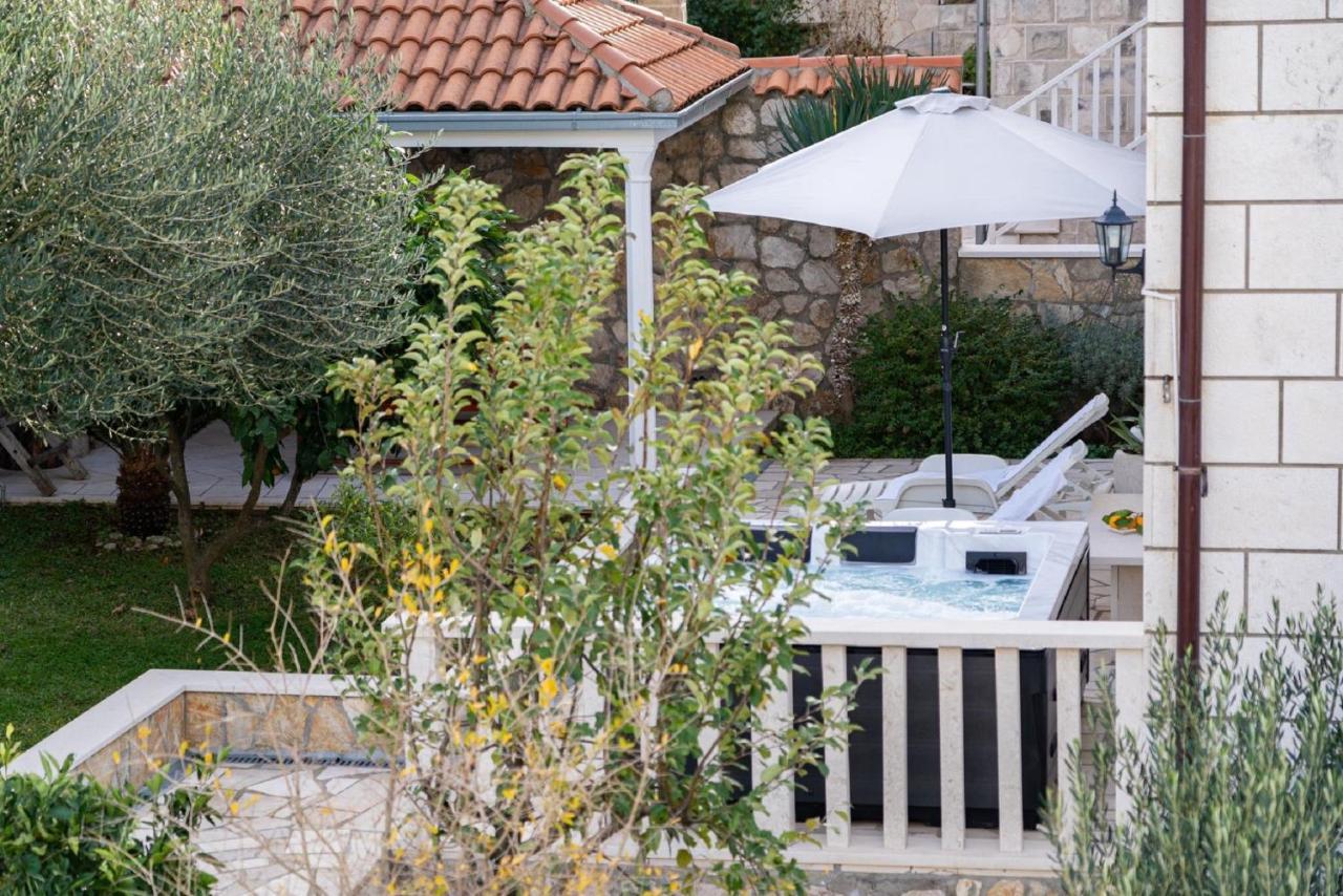 Holiday Home Swiss Cavtat Eksteriør billede