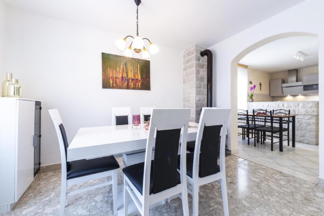Holiday Home Swiss Cavtat Eksteriør billede