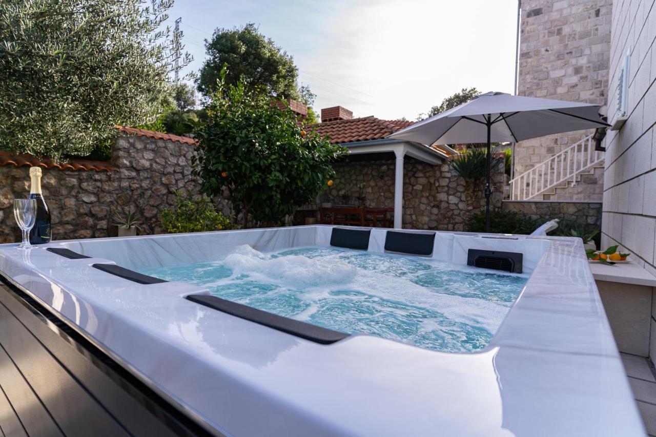 Holiday Home Swiss Cavtat Eksteriør billede