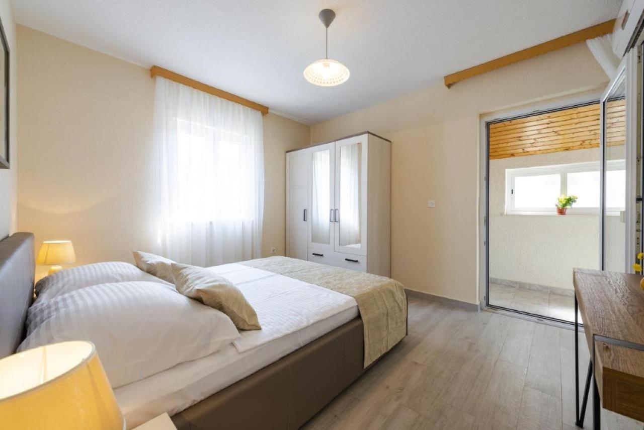 Holiday Home Swiss Cavtat Eksteriør billede