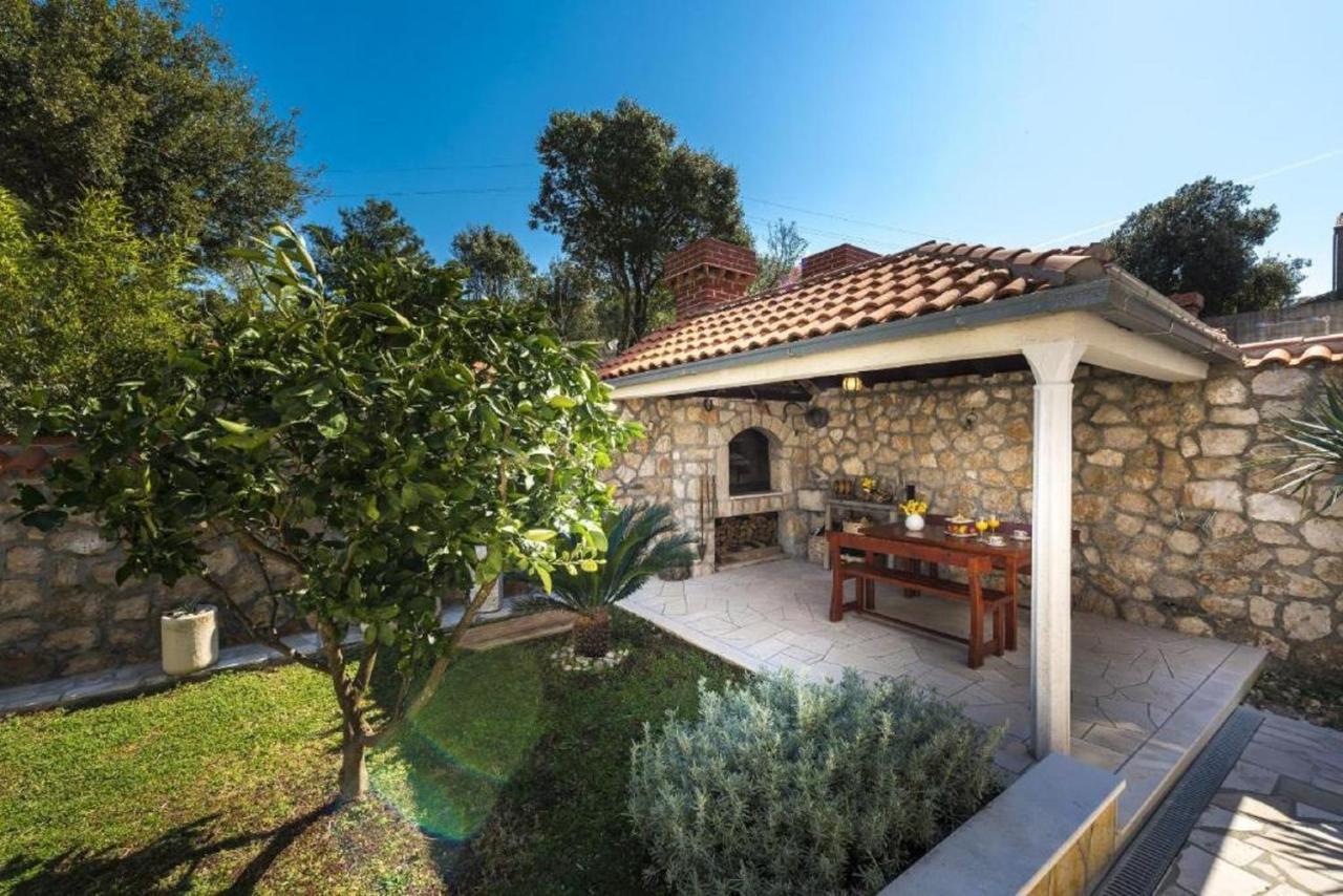 Holiday Home Swiss Cavtat Eksteriør billede