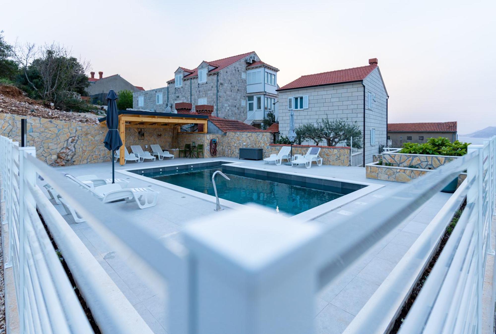 Holiday Home Swiss Cavtat Eksteriør billede